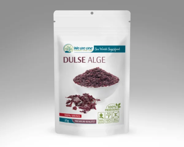 Dulse alge u beloj kesici sa sušenim ljubičastocrvenim listovima morske alge