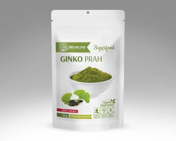 Ginko prah u beloj kesici od 100g sa zelenim prahom u činiji i listovima ginka