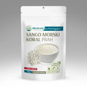 Sango koral prah u beloj kesici od 100g sa belim prahom u činiji i komadom korala